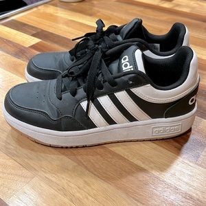 Adidas Black and White Boys Low Tops